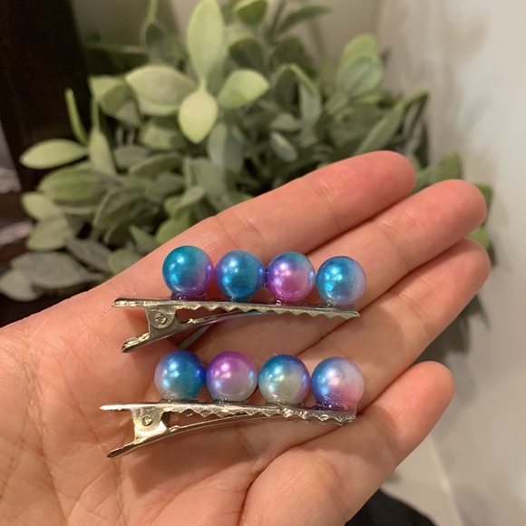 Hand Made Hair Clip - Picture 2 of 2